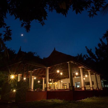 Palmgrove Lake Resort Alappuzha Dış mekan fotoğraf