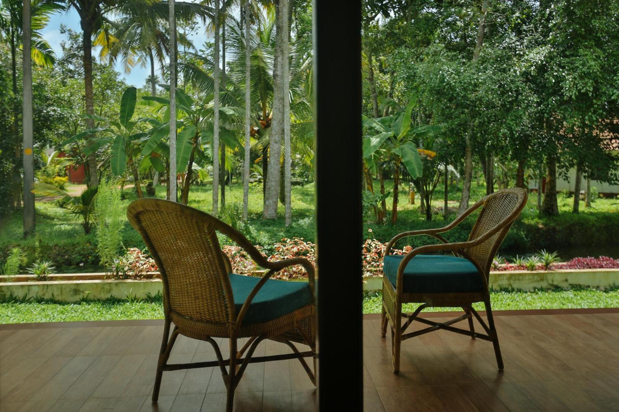 Palmgrove Lake Resort Alappuzha Dış mekan fotoğraf