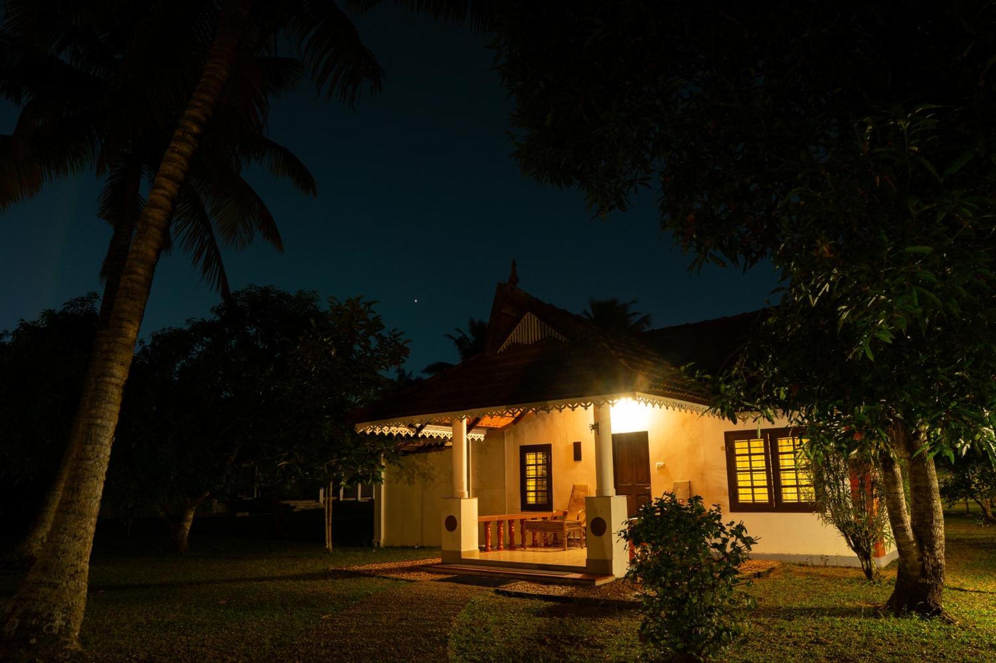 Palmgrove Lake Resort Alappuzha Dış mekan fotoğraf
