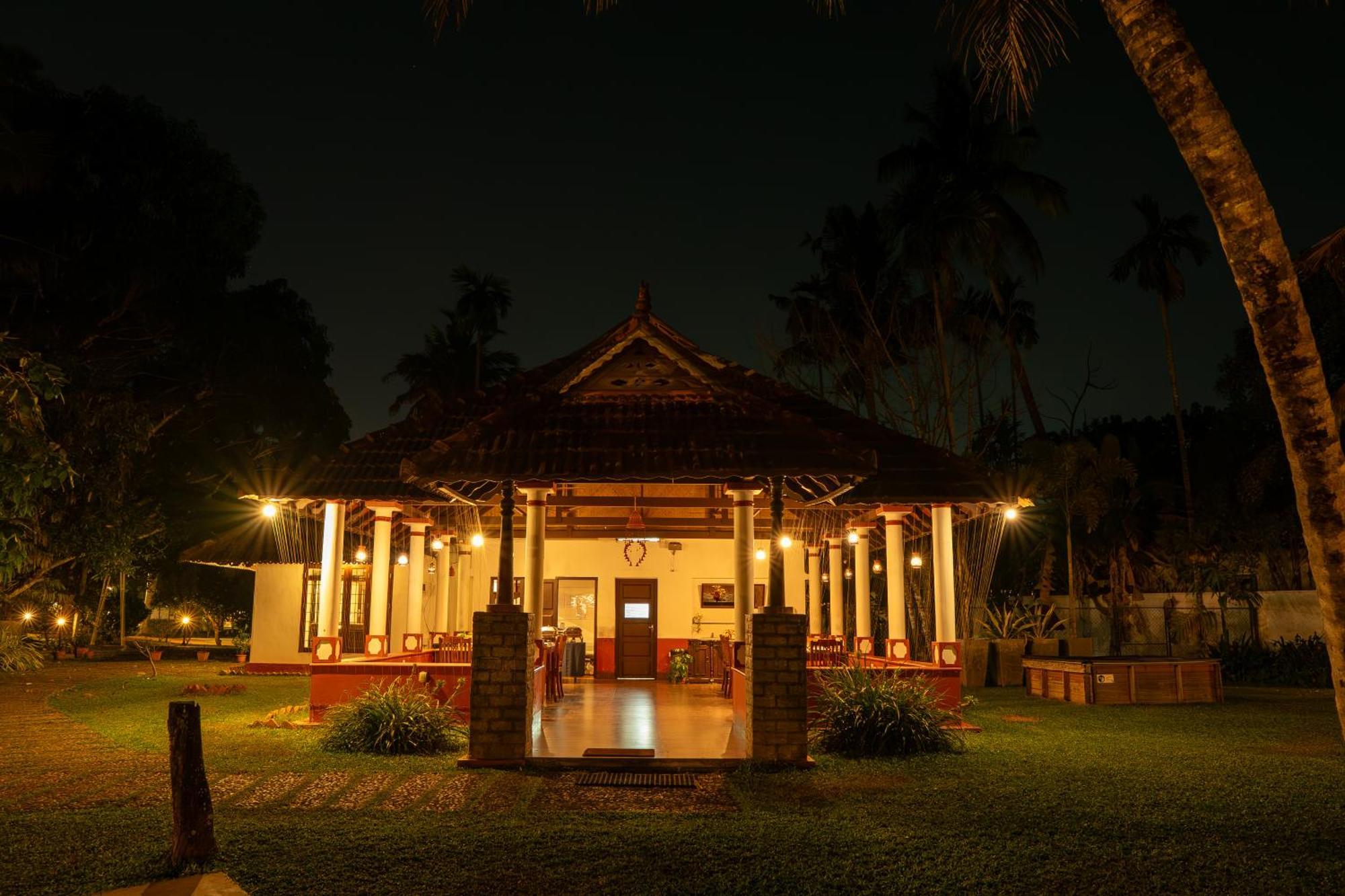 Palmgrove Lake Resort Alappuzha Dış mekan fotoğraf