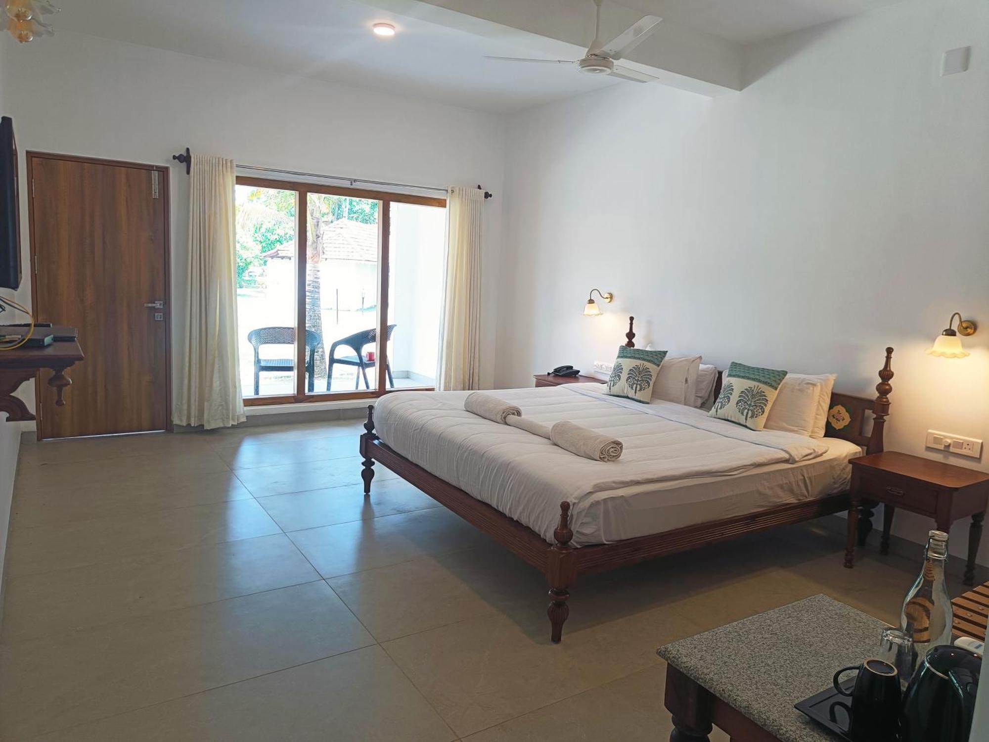 Palmgrove Lake Resort Alappuzha Dış mekan fotoğraf